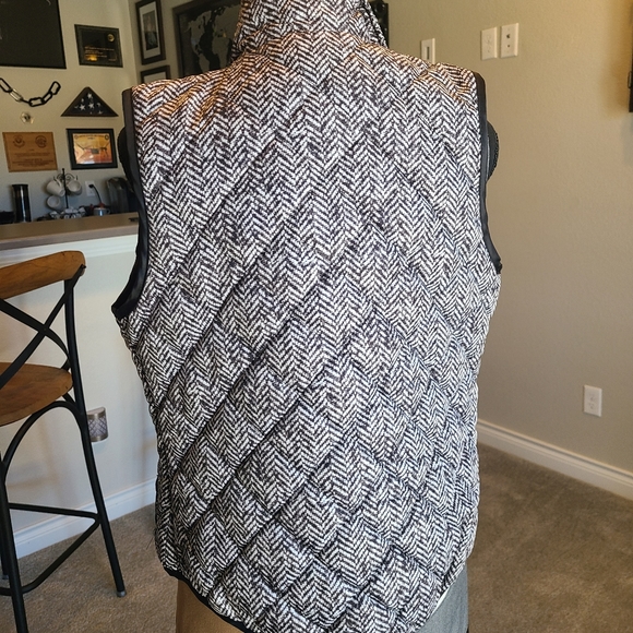 Puffy Vest - Picture 3 of 3